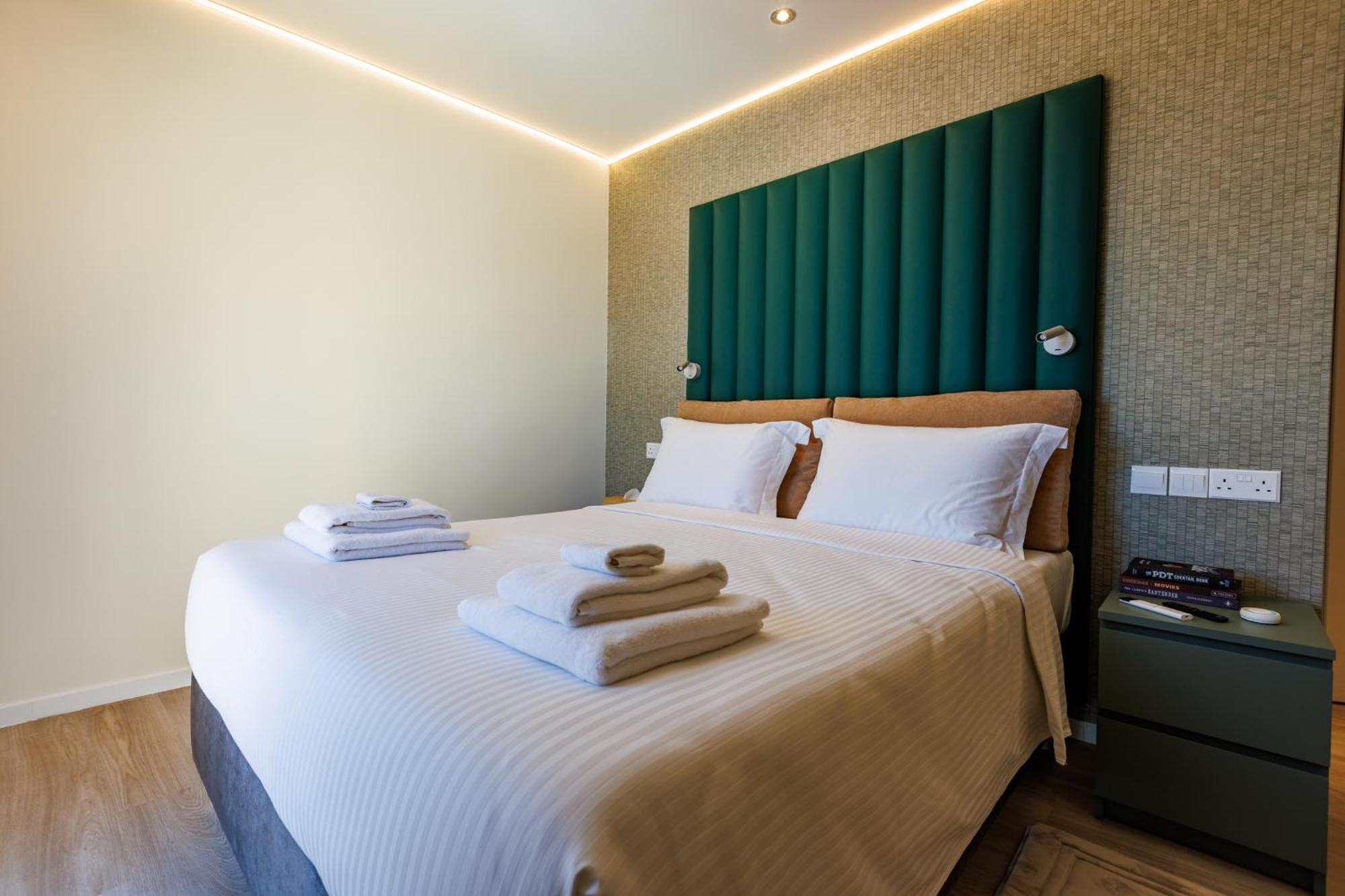 The Palm Suites - Adults Only Limasol Buitenkant foto