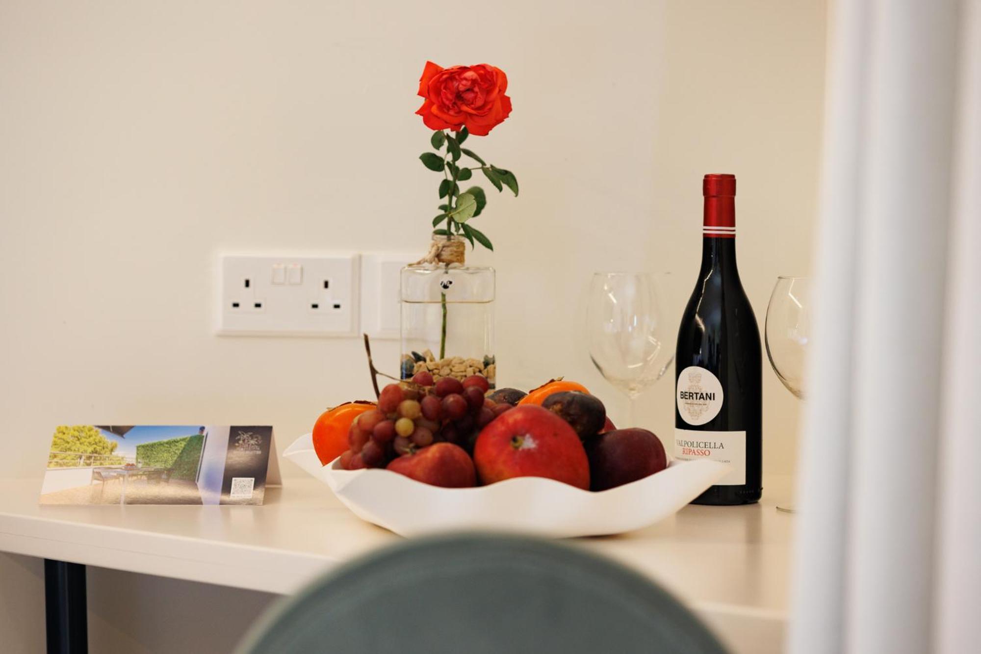 The Palm Suites - Adults Only Limasol Buitenkant foto